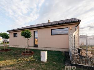 Prodej rodinného domu, Hrušky, Na zahajce, 106 m2