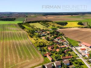 Prodej pozemku pro bydlení, Běchary, 9432 m2