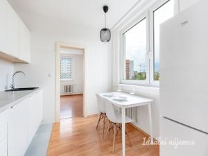 Pronájem bytu 3+1, Praha - Hlubočepy, Pražského, 76 m2