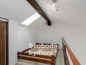 Prodej bytu 1+kk, Šestajovice, Komenského, 57 m2