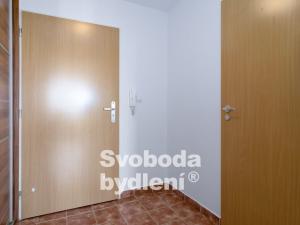 Prodej bytu 1+kk, Šestajovice, Komenského, 57 m2