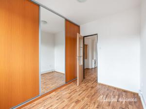Pronájem bytu 2+kk, Praha - Braník, Branická, 40 m2
