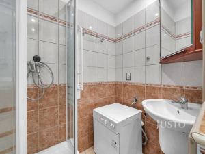 Prodej bytu 2+kk, Praha - Krč, Na strži, 39 m2