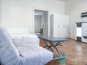 Pronájem bytu 2+kk, Praha - Vinohrady, Londýnská, 58 m2