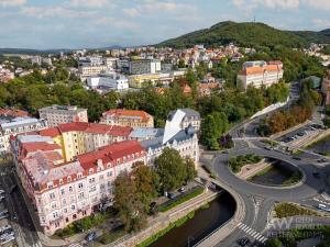 Prodej bytu 2+1, Karlovy Vary, nábřeží Jana Palacha, 63 m2