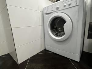Pronájem bytu 1+1, Praha - Malá Strana, Hellichova, 50 m2