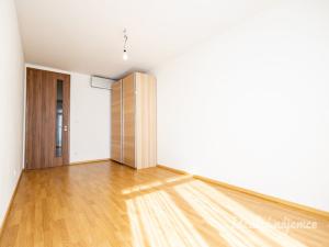 Pronájem bytu 3+kk, Praha - Veleslavín, Adamova, 84 m2