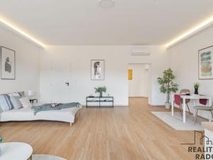 Prodej bytu 3+kk, Třebíč - Vnitřní Město, Karlovo nám., 123 m2