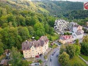 Prodej bytu 2+1, Karlovy Vary, Na Vyhlídce, 82 m2