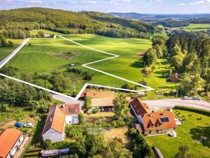 Prodej zemědělské usedlosti, Brloh, 300 m2