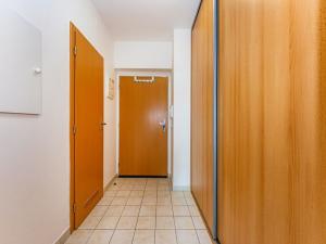 Pronájem bytu 1+kk, Praha - Horní Měcholupy, Padovská, 34 m2