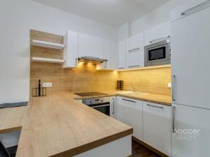 Pronájem bytu 2+kk, Praha - Střížkov, Makedonská, 54 m2