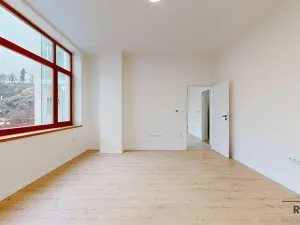 Prodej bytu 2+kk, Třebíč - Vnitřní Město, Karlovo nám., 80 m2