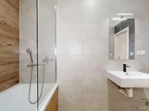 Prodej bytu 2+kk, Třebíč - Vnitřní Město, Karlovo nám., 80 m2