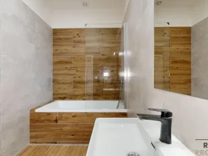 Prodej bytu 2+kk, Třebíč - Vnitřní Město, Karlovo nám., 80 m2