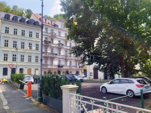 Pronájem bytu 3+1, Karlovy Vary, Mariánskolázeňská, 79 m2