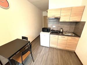 Pronájem bytu 1+kk, Praha - Háje, Hviezdoslavova, 20 m2