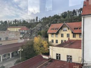 Prodej bytu 2+kk, Třebíč - Vnitřní Město, Karlovo nám., 80 m2