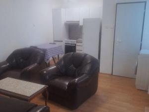 Pronájem bytu 2+kk, Praha - Běchovice, Lilková, 38 m2