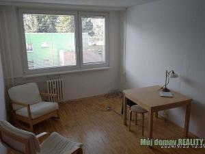 Pronájem bytu 2+kk, Praha - Řepy, Bazovského, 43 m2