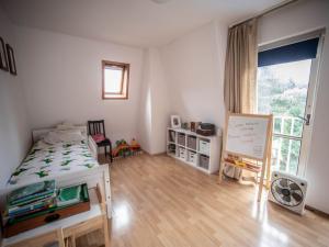 Pronájem bytu 4+kk, Roztoky, Tiché údolí, 98 m2