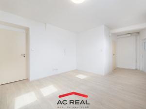 Prodej bytu 2+kk, Brno, Hostislavova, 39 m2