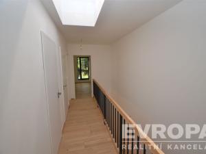 Prodej vily, Praha - Klánovice, U trativodu, 159 m2