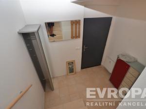 Pronájem bytu 2+kk, Praha - Vysočany, Skloněná, 63 m2