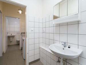 Pronájem bytu 2+kk, Praha - Letňany, Třinecká, 51 m2