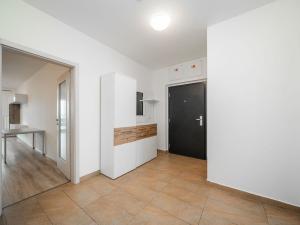 Pronájem bytu 3+kk, Praha - Letňany, Škrábkových, 70 m2