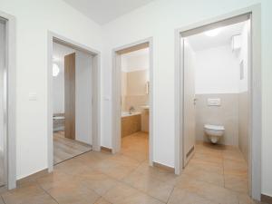 Pronájem bytu 3+kk, Praha - Letňany, Škrábkových, 70 m2