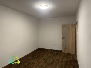 Pronájem bytu 1+kk, Praha - Záběhlice, Bělčická, 26 m2