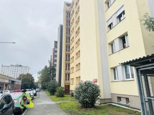 Pronájem bytu 1+kk, Praha - Záběhlice, Bělčická, 26 m2