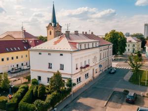 Prodej bytu 3+1, Městec Králové, Náměstí Republiky, 93 m2