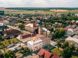 Prodej bytu 3+1, Městec Králové, Náměstí Republiky, 93 m2