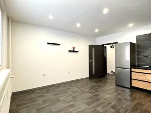 Pronájem bytu 2+kk, Česká Lípa, Hradecká, 43 m2