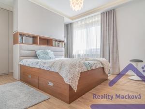 Pronájem rodinného domu, Úvaly, Hvězdova, 280 m2