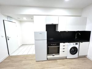 Pronájem bytu 1+kk, Praha - Vysočany, Poděbradská, 25 m2