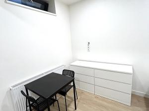 Pronájem bytu 1+kk, Praha - Vysočany, Poděbradská, 25 m2