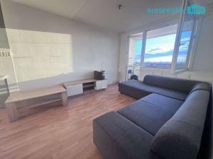 Prodej bytu 2+kk, Praha - Prosek, Vysočanská, 45 m2