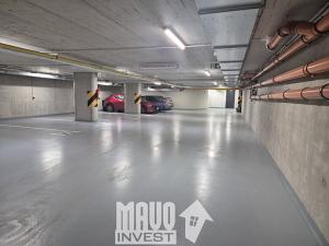 Prodej garážového stání, Praha - Strašnice, Strašínská, 13 m2