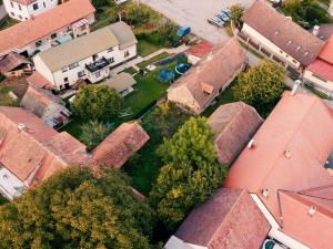 Prodej zemědělské usedlosti, Lešany - Břežany, 300 m2