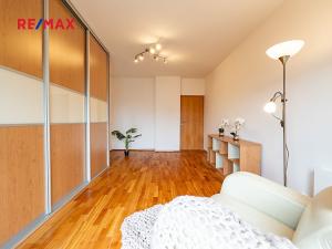 Prodej bytu 3+kk, Praha - Hrdlořezy, Nad Smetankou, 88 m2