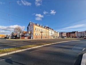 Pronájem obchodního prostoru, Plzeň, Kaplířova, 139 m2