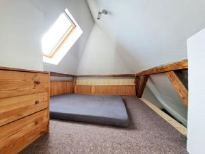 Pronájem bytu 2+kk, Červený Újezd, Hájecká, 76 m2