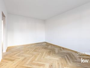 Prodej bytu 3+kk, Karlovy Vary, Šumavská, 68 m2