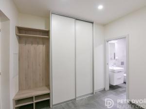 Pronájem bytu 2+kk, Praha - Smíchov, U smíchovského hřbitova, 70 m2