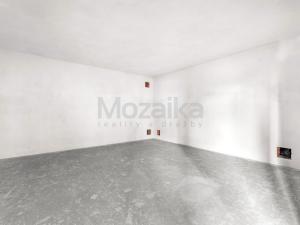 Prodej atypického bytu, Praha - Horní Počernice, Slatiňanská, 150 m2