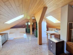 Prodej rodinného domu, Praha - Hodkovičky, V lučinách, 407 m2