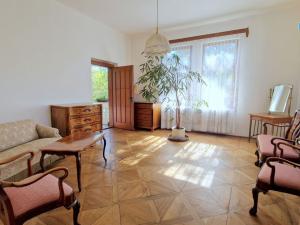 Prodej rodinného domu, Praha - Hodkovičky, V lučinách, 407 m2